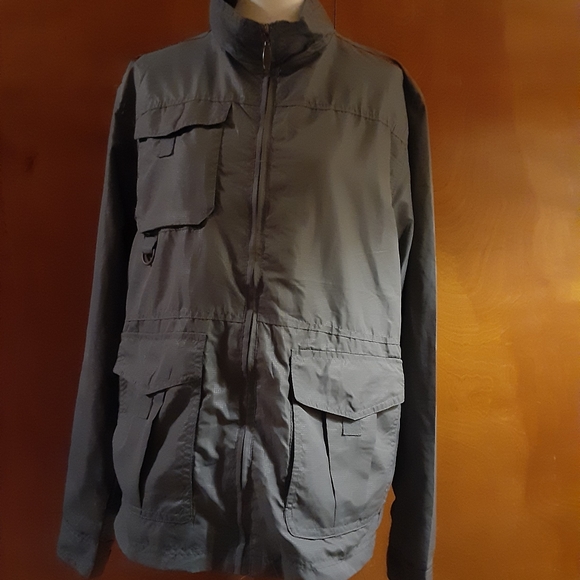 Water-resistant Windbreaker - Picture 1 of 3
